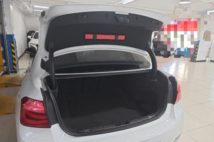 Used BMW 3 Series 2019 320Li Fashion Model Trunk