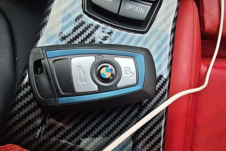 Used BMW 3 Series 2019 320i M Sport Package Vehicle Key