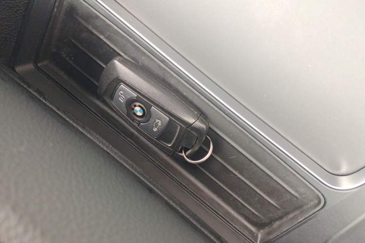 Used BMW 3 Series 2019 320Li Fashion Model Vehicle Key