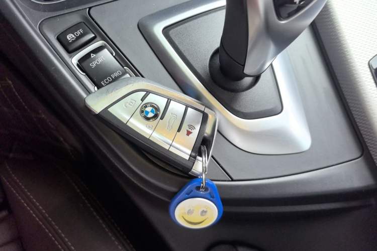 Used BMW 3 Series 2019 320i M Sport Package Vehicle Key