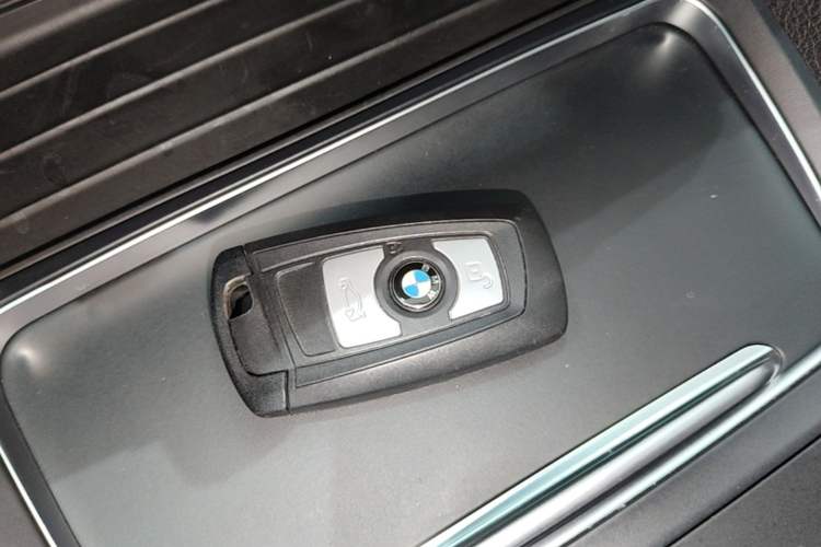 Used BMW 3 Series 2019 320Li Fashion Model Vehicle Key