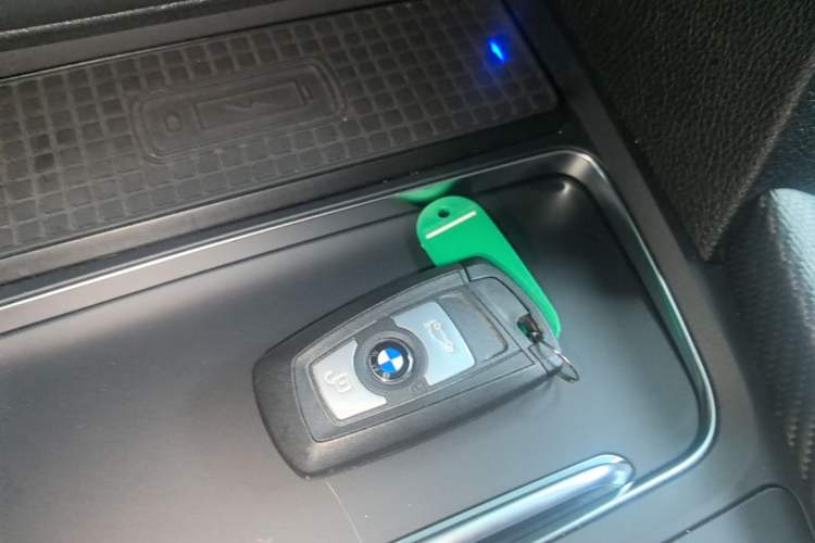 Used BMW 3 Series 2019 320Li Fashion Model Vehicle Key