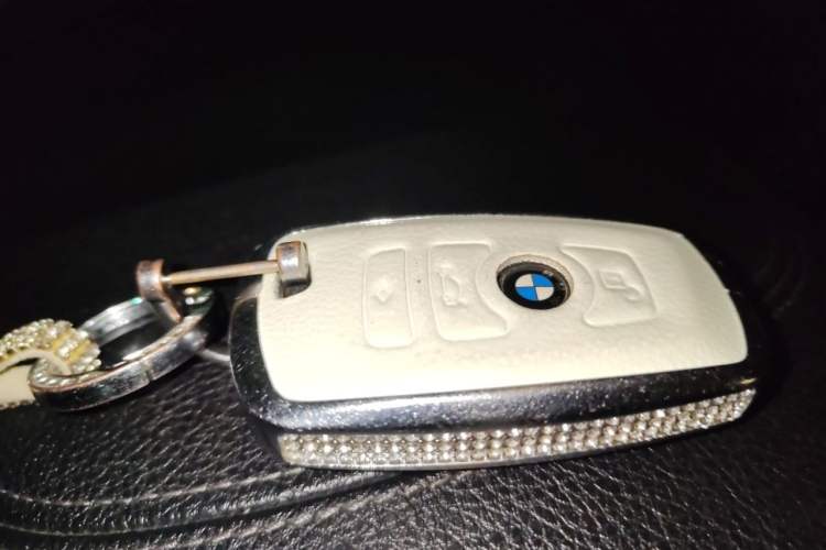 Used BMW 3 Series 2019 320i M Sport Package Vehicle Key