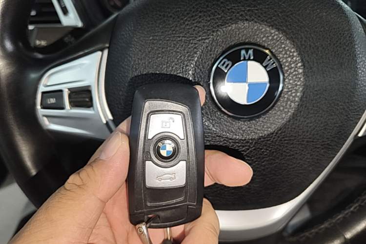 Used BMW 3 Series 2019 320Li xDrive Fashion Model Vehicle Key
