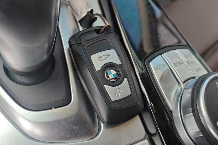 Used BMW 3 Series 2019 320Li xDrive Fashion Model Vehicle Key
