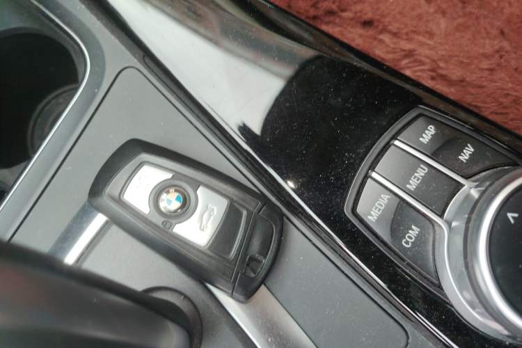 Used BMW 3 Series 2019 320Li Fashion Model Vehicle Key