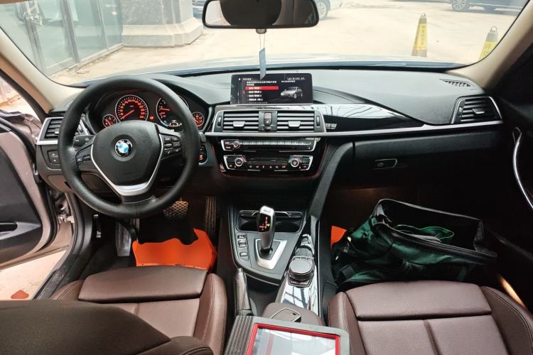Used BMW 3 Series 2019 320Li Fashion Model Center Console
