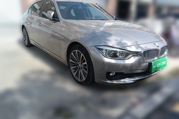Used BMW 3 Series 2019 320Li Fashion Model Front Right 45 Deg