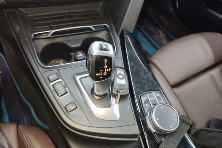 Used BMW 3 Series 2019 320Li Fashion Model Gear Lever