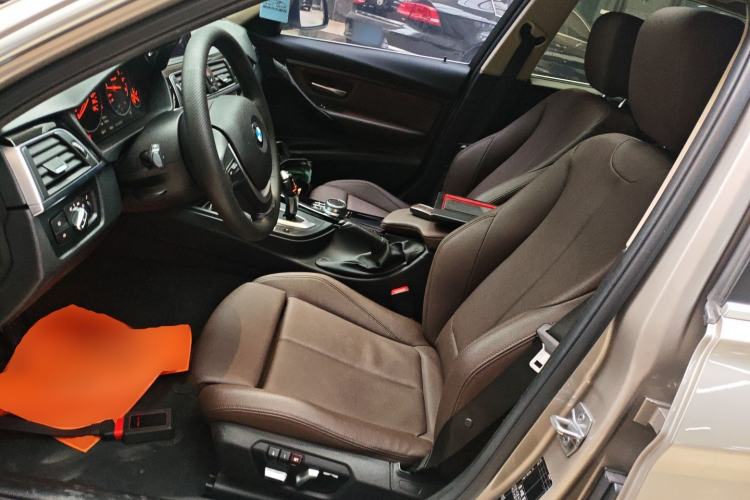 Used BMW 3 Series 2019 320Li Fashion Model Left Front Seat