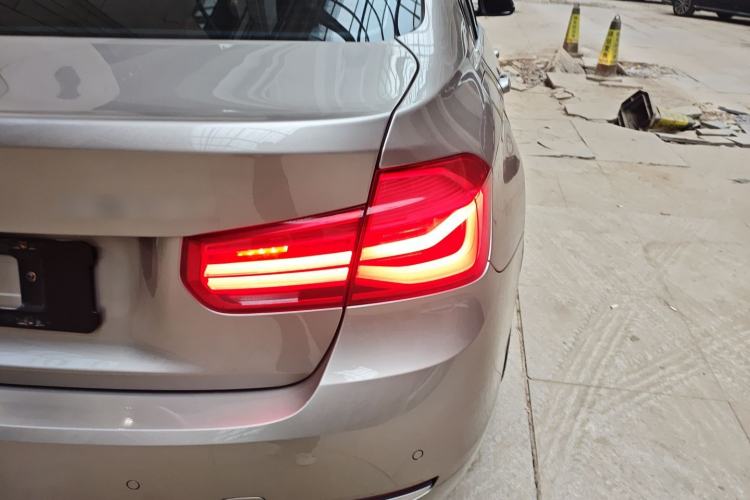 Used BMW 3 Series 2019 320Li Fashion Model Right Rear Taillight