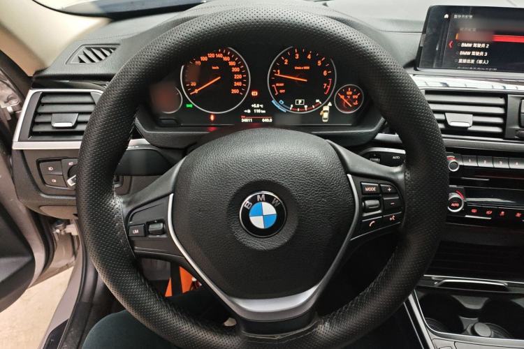 Used BMW 3 Series 2019 320Li Fashion Model Steering Wheel