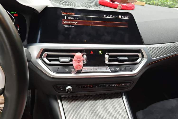 Used BMW 3 Series 2020 Restyled 325i M Sport Night Edition Package Audio And AC Panel