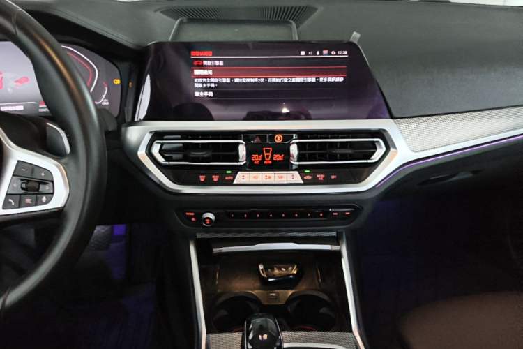 Used BMW 3 Series 2020 325i M Sport Package Audio And AC Panel