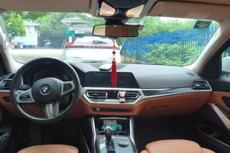 Used BMW 3 Series 2020 325Li First Edition Center Console