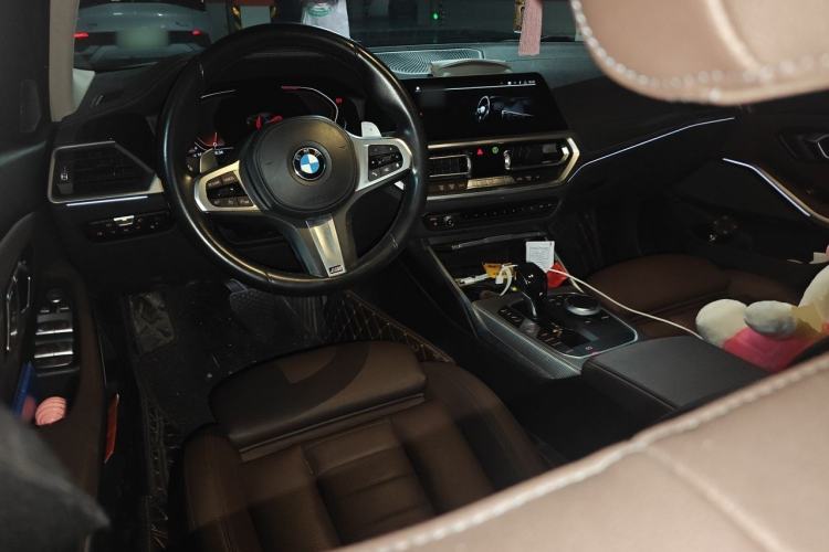 Used BMW 3 Series 2020 Restyled 325i M Sport Night Edition Package Center Console