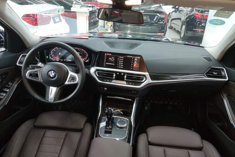 Used BMW 3 Series 2020 Restyled 325Li M Sport Package Center Console
