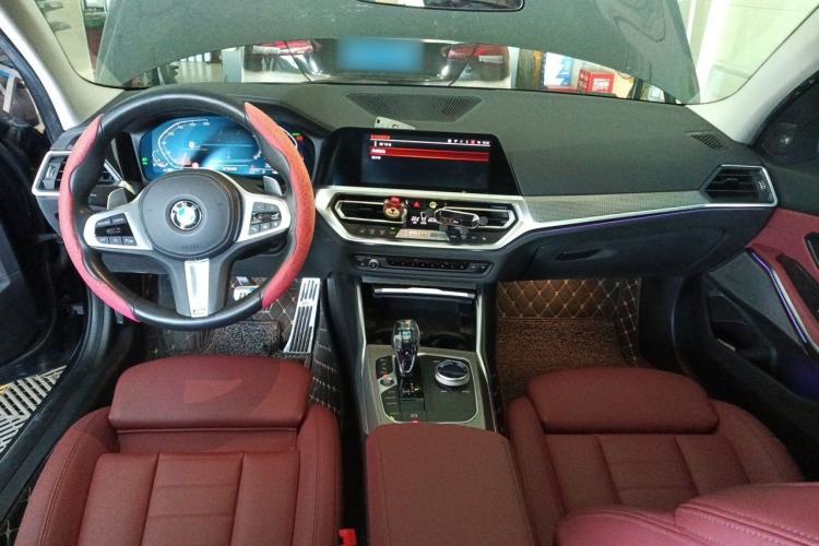 Used BMW 3 Series 2020 330i M Sport Night Edition Center Console