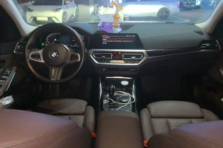 Used BMW 3 Series 2020 Restyled 325Li M Sport Package Center Console