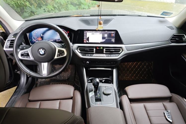 Used BMW 3 Series 2020 Facelifted 325i M Sport Package Center Console