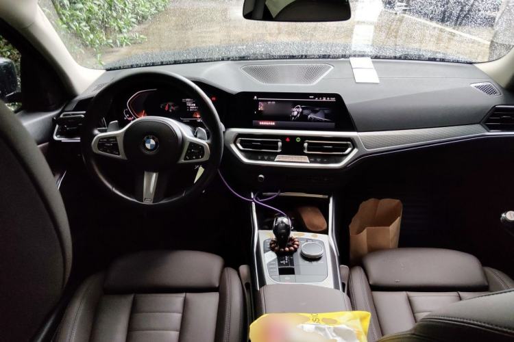 Used BMW 3 Series 2020 Facelifted 325Li M Sport Night Edition Package Center Console