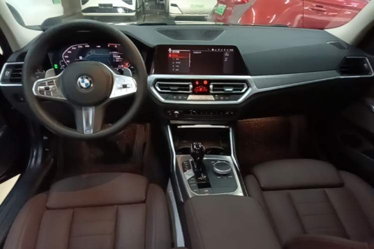 Used BMW 3 Series 2020 Restyled 325i M Sport Night Edition Package Center Console