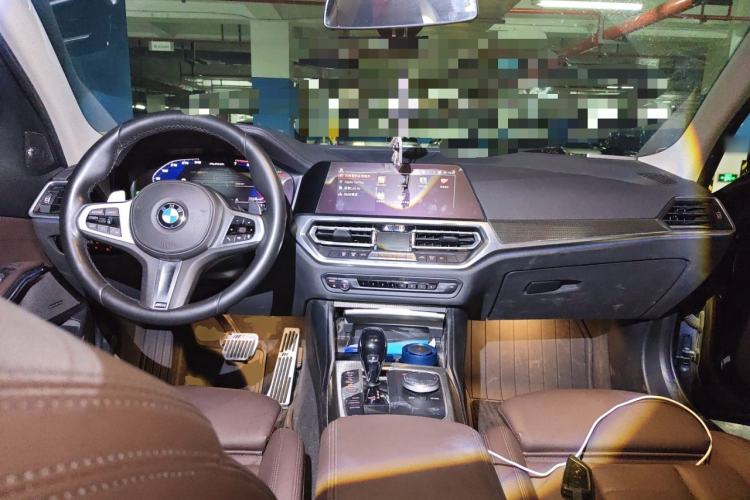 Used BMW 3 Series 2020 Facelifted 325Li M Sport Night Edition Package Center Console