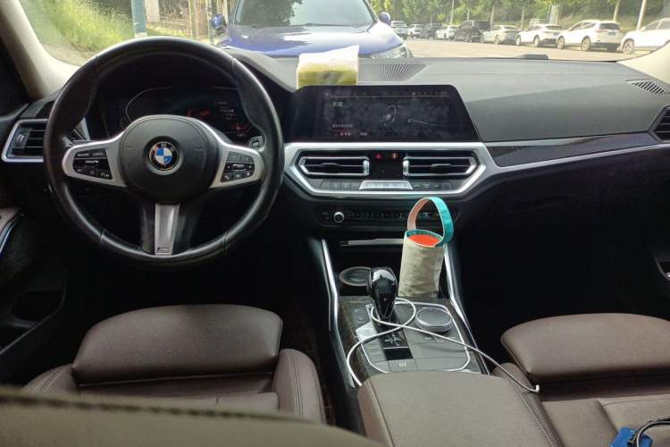 Used BMW 3 Series 2020 Restyled 325Li M Sport Package Center Console