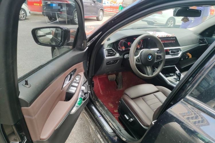 Used BMW 3 Series 2020 Restyled 325i M Sport Night Edition Package Driver Seat