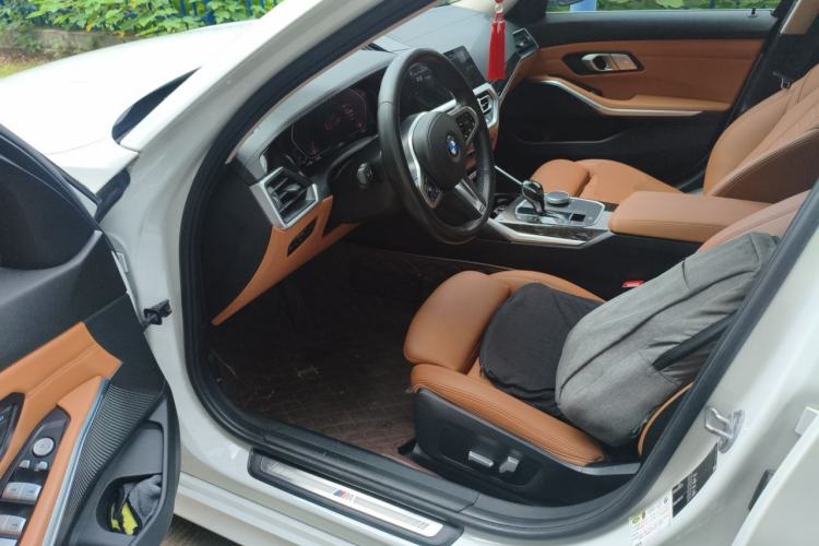 Used BMW 3 Series 2020 325Li First Edition Driver Seat