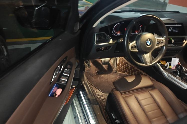 Used BMW 3 Series 2020 Restyled 325i M Sport Night Edition Package Driver Seat