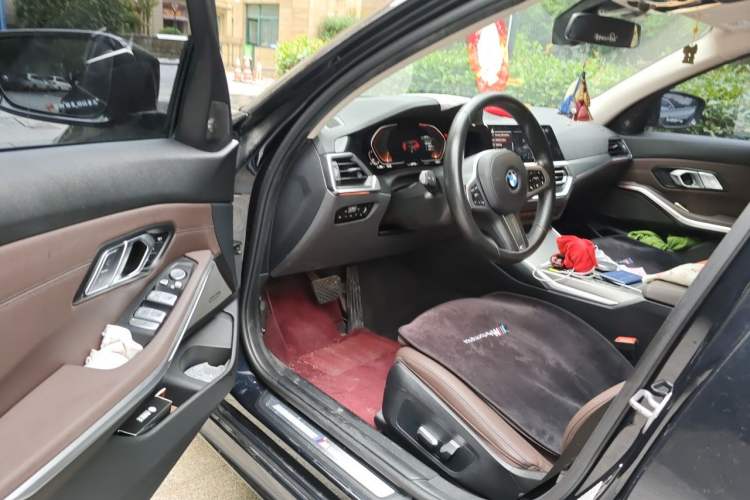 Used BMW 3 Series 2020 Restyled 325i M Sport Night Edition Package Driver Seat