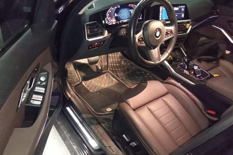Used BMW 3 Series 2020 Restyled 325Li M Sport Package Driver Seat