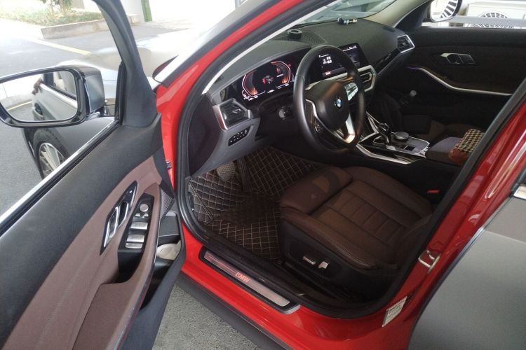 Used BMW 3 Series 2020 325Li First Edition Driver Seat