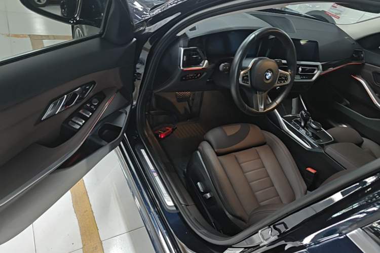 Used BMW 3 Series 2020 Restyled 325Li M Sport Package Driver Seat