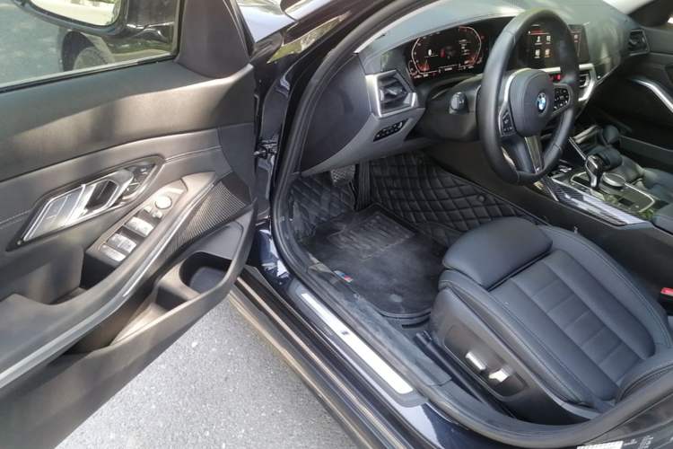 Used BMW 3 Series 2020 Restyled 325Li M Sport Package Driver Seat