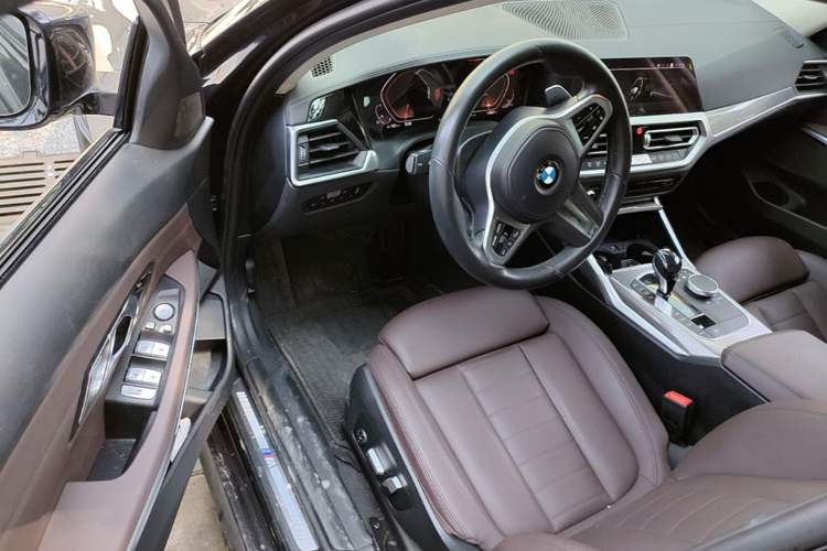 Used BMW 3 Series 2020 Restyled 325Li M Sport Package Driver Seat