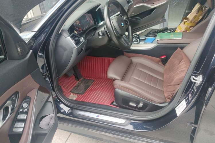 Used BMW 3 Series 2020 330i M Sport Night Edition Driver Seat