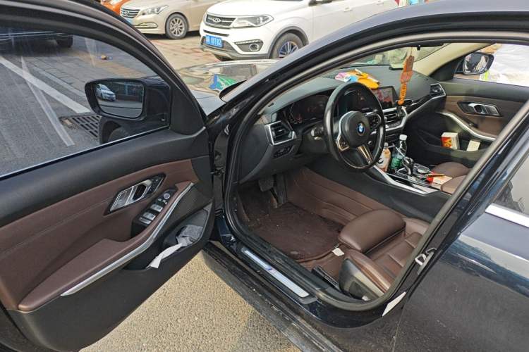 Used BMW 3 Series 2020 320Li M Sport Package Driver Seat