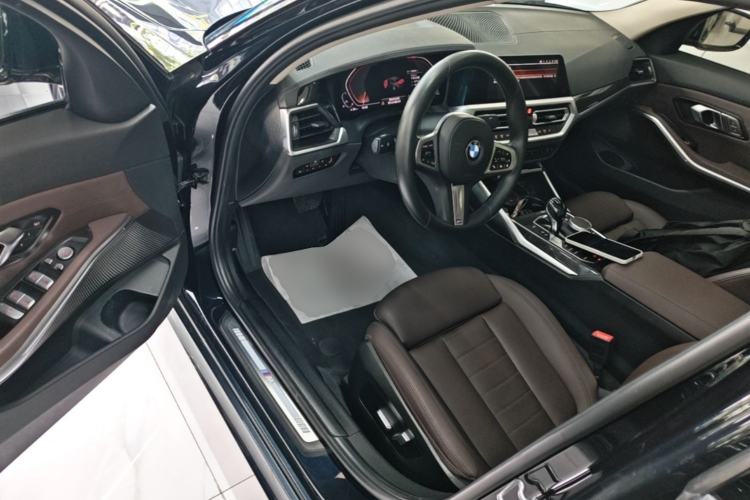 Used BMW 3 Series 2020 Restyled 325Li M Sport Package Driver Seat