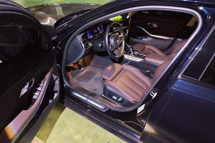 Used BMW 3 Series 2020 Facelifted 325Li M Sport Night Edition Package Driver Seat