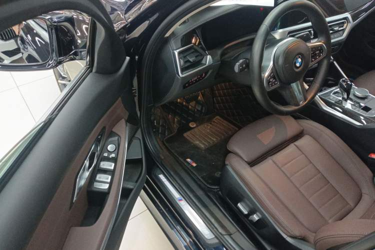 Used BMW 3 Series 2020 Restyled 325Li M Sport Package Driver Seat
