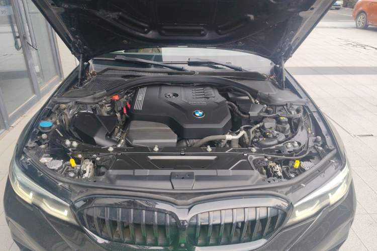 Used BMW 3 Series 2020 330i M Sport Night Edition Engine Bay