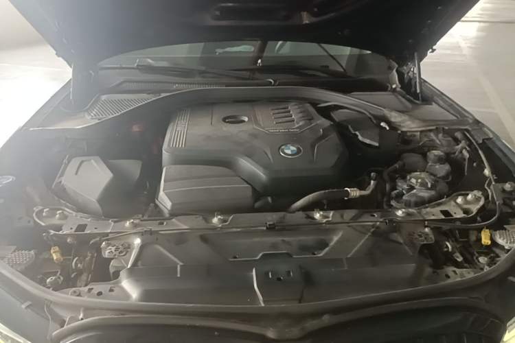 Used BMW 3 Series 2020 Restyled 325i M Sport Night Edition Package Engine Bay