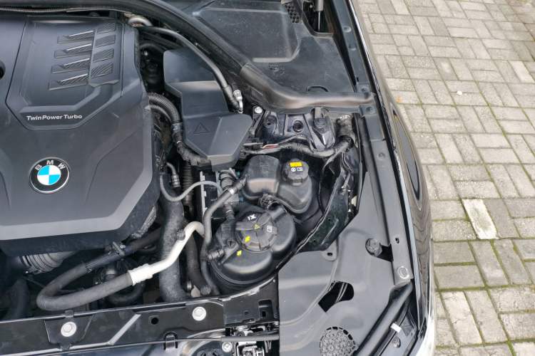 Used BMW 3 Series 2020 Facelifted 325i M Sport Package Engine Bay Left