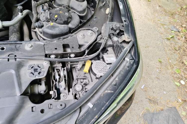 Used BMW 3 Series 2020 Facelifted 325i M Sport Package Engine Bay Left