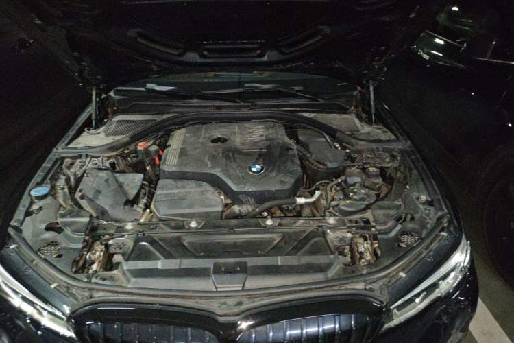 Used BMW 3 Series 2020 325i M Sport Night Edition package Engine Bay Left