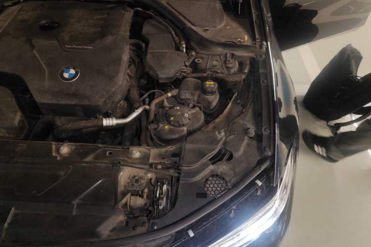Used BMW 3 Series 2020 Restyled 325i M Sport Night Edition Package Engine Bay Left