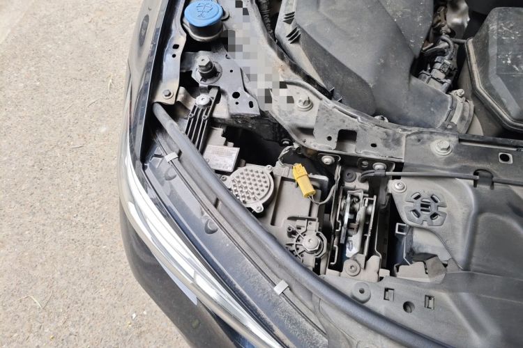 Used BMW 3 Series 2020 Facelifted 325i M Sport Package Engine Bay Right