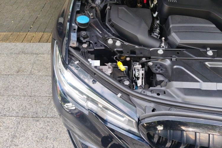 Used BMW 3 Series 2020 330Li xDrive M Sport Night Edition Engine Bay Right
